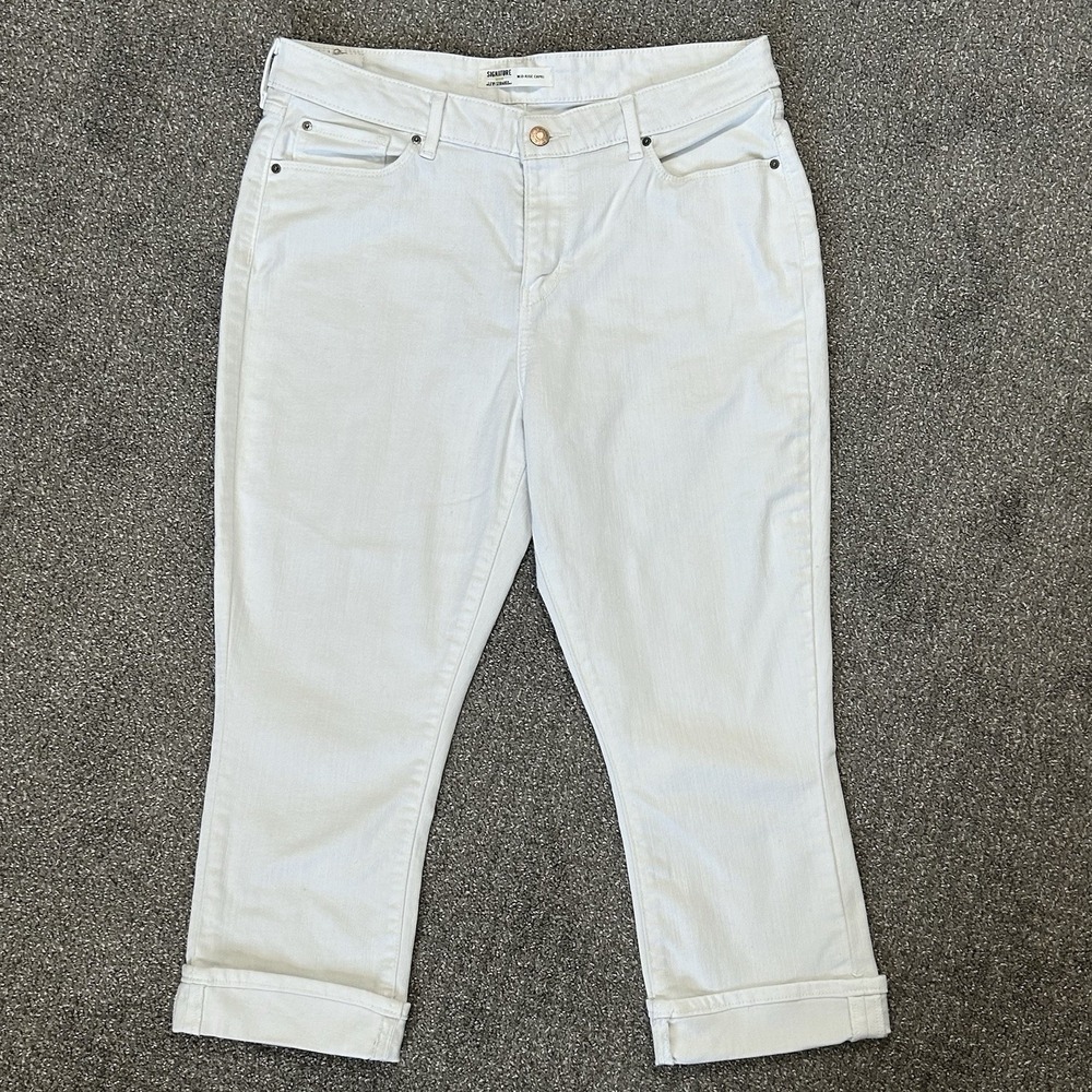 Levis Strauss White Signature Capri Jeans - Women's 14 - Mid Rise Stretch Cuffed